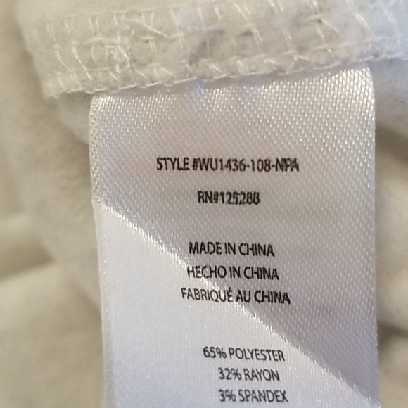 💕RAE DUNN💕 Raglan Merci Graphic Sweatshirt XL - Picture 10 of 11